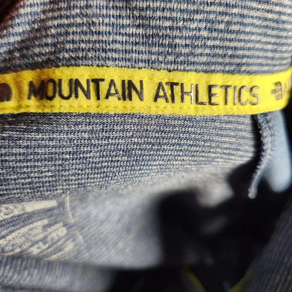 The North Face Mountain Athletics‎ Pullover Mens XL Blue Excellent Quarter Zip